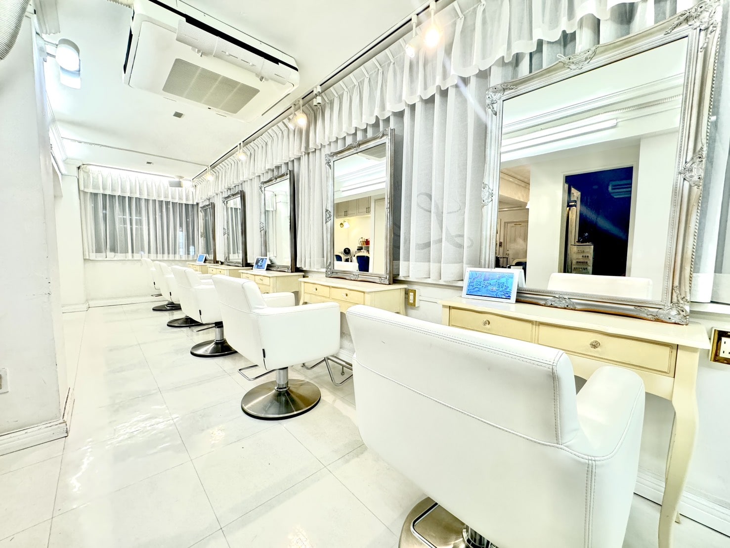 Hair Lounge Le'vie_求人画像